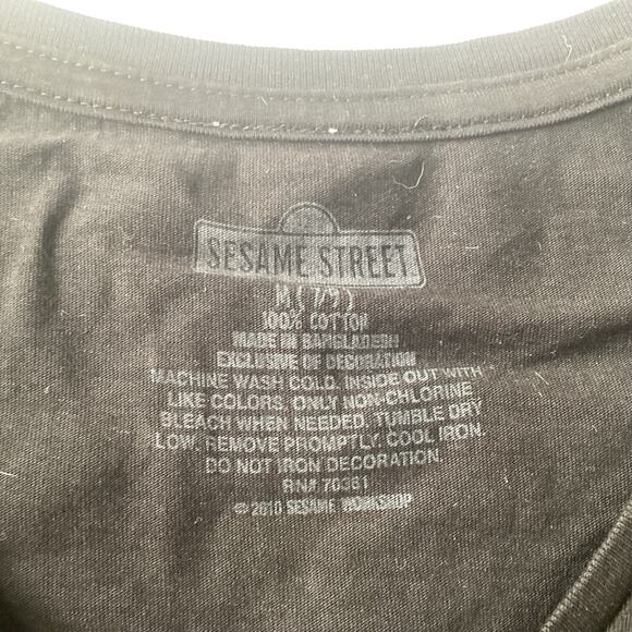 Sesame Street Fitted Tee - Picture 4 of 5